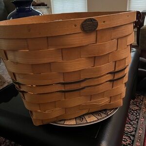 Petersboro picnic basket:  Firm price
